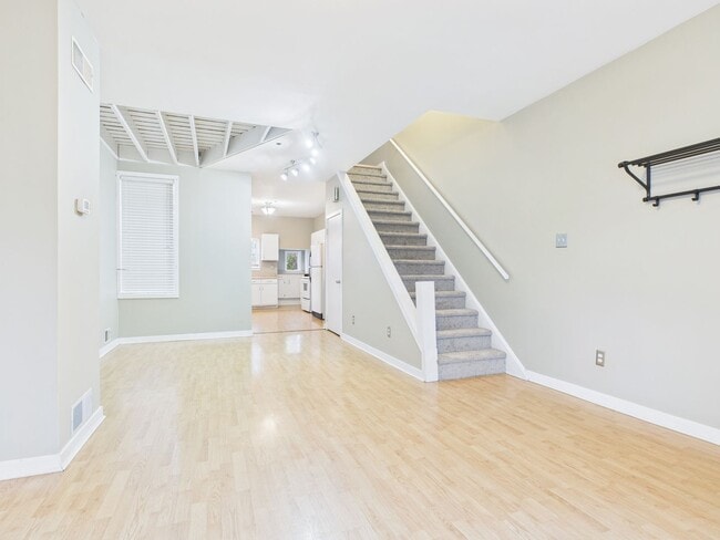 Photo - Adorable 2 Bedroom of Fulton