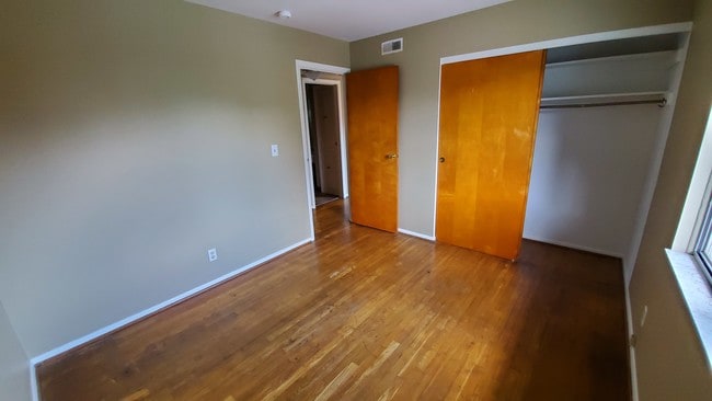 Photo - Monticello Court Apartments