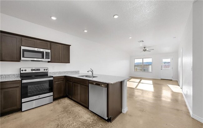 Photo - 1317 Concord Dr Unit B