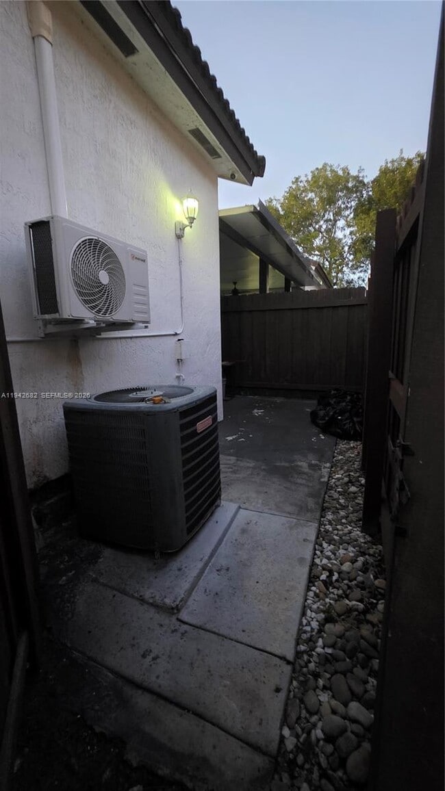 Photo - 1601 SE 17th St Unit 0