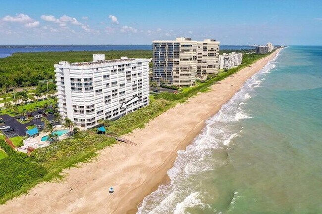 9600 S Ocean Dr Unit 306