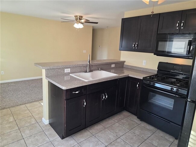 Photo - 2226 Cranston St Unidad 2