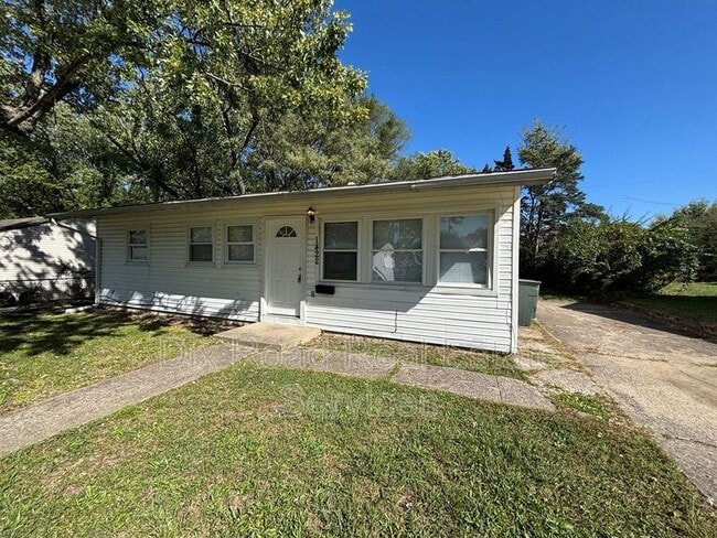 Photo - 1422 Honeybee Dr