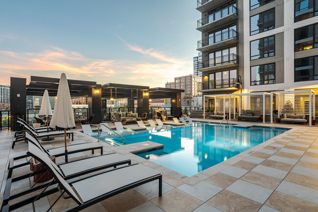 Resort-style swimming pool - Local Nashville Apartments