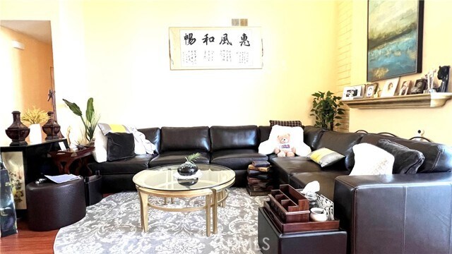 Photo - 3741 Bates St