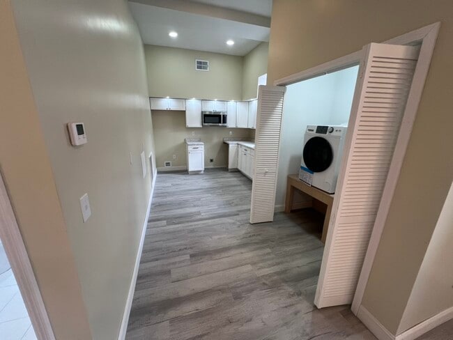 Photo - 1316 11th Ave Unidad 2nd Floor Rear