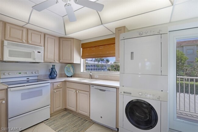 Photo - 1100 8th Ave S Unidad 209C