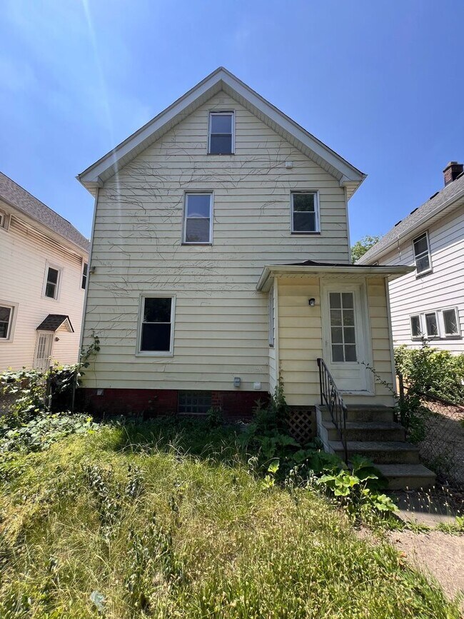 Photo - 15403 School Ave