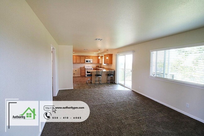 4445 Dogwood Ln Unit C