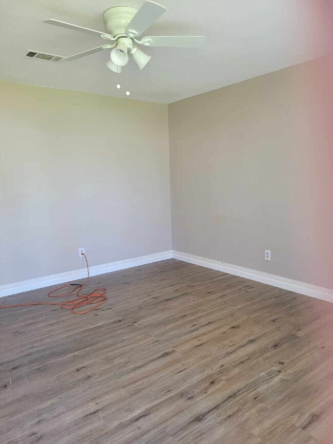 Photo - 3/2 for rent on Washington in OS