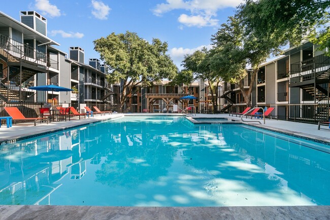 The Landing at McCallum Apartments For Rent in Dallas, TX | ForRent.com