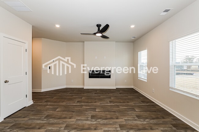 Photo - 1692 Fuma Leaf Wy