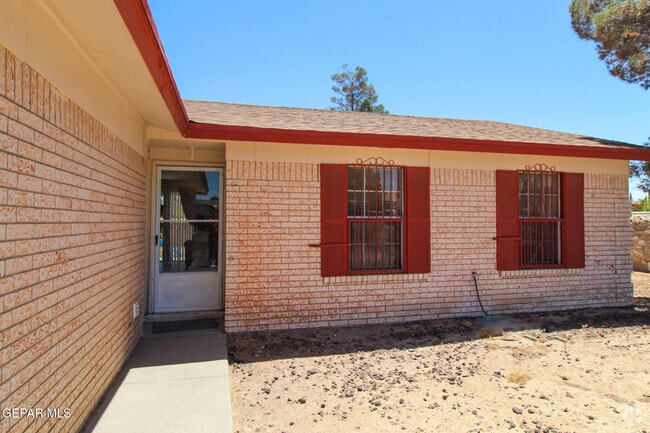 Building Photo - 1808 Dean Martin Dr Rental