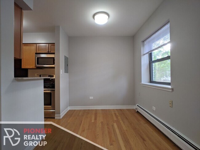 Photo - 525 W Oakdale Ave Unidad 202