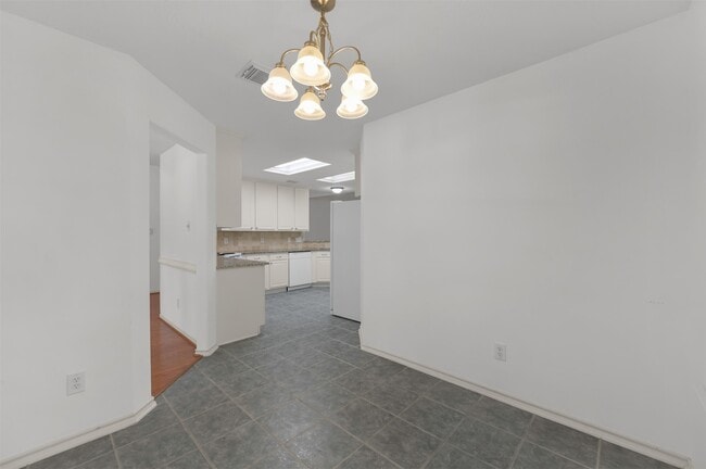 Building Photo - 166 Burgandy Vine Ct