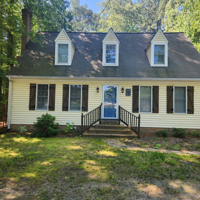 32 Little Florida Road, Poquoson, VA - Ava... - 32 Little Florida Road, Poquoson, VA - Ava... House