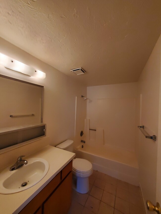 Photo - 1430 Jefferson Ave Unidad 1