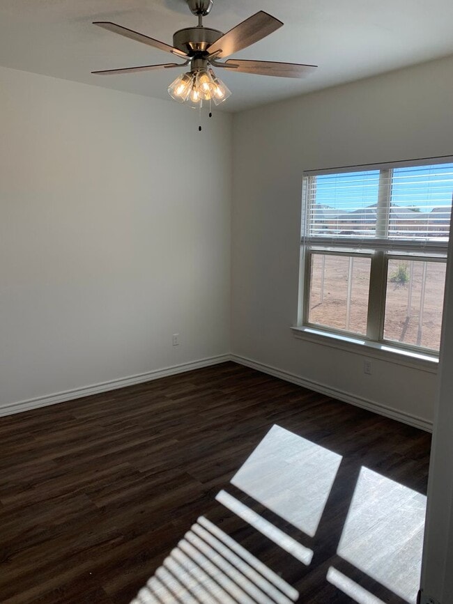Building Photo - Beautiful brand new!! All the bells and wh... Unit B(2) Rental