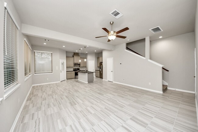 Building Photo - 29106 Artic Brk Ln Rental