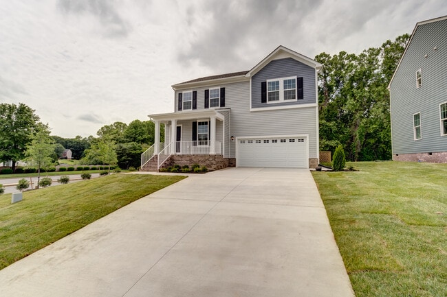 Photo - 301 Northfield Hts Ln