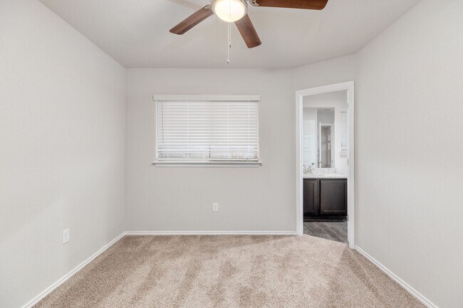 Photo - 3 Bedroom, 2.5 Bathroom Duplex in New Brau...
