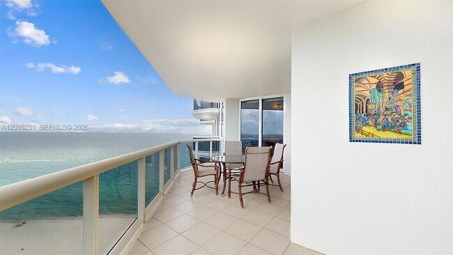 Photo - 4779 Collins Ave Unit 2708