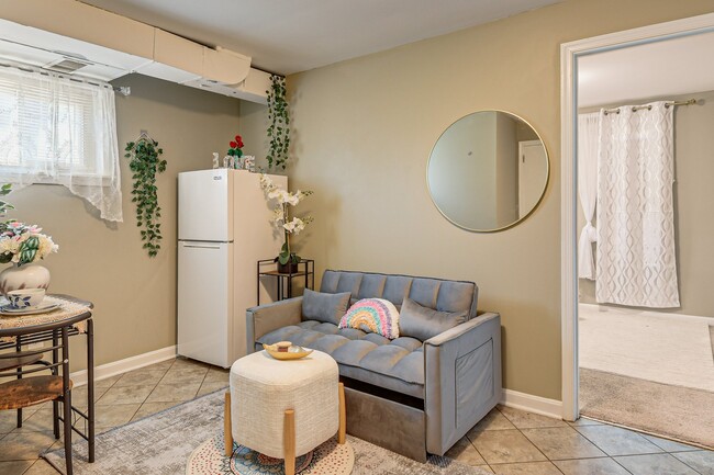 Building Photo - 5929 Camberly Ave