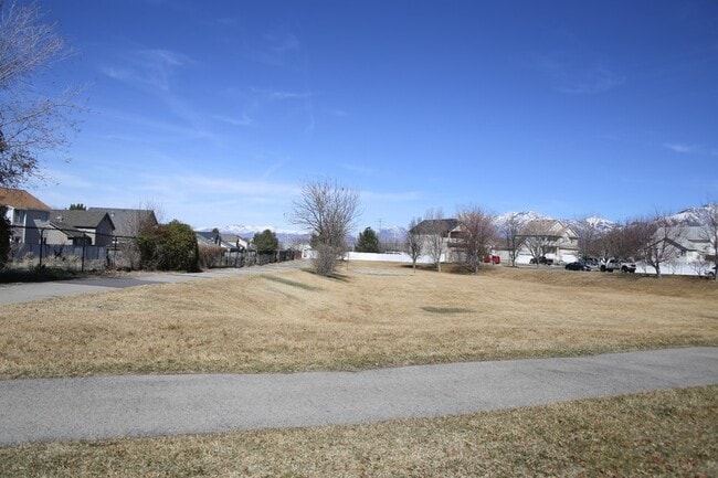 Photo - 356 Clintwood Dr