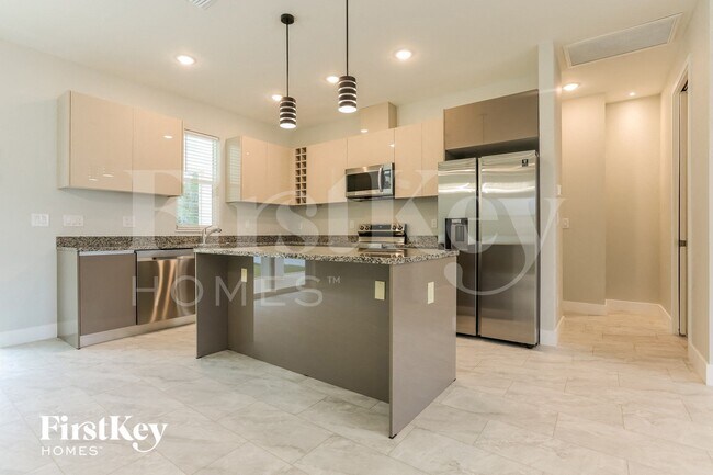 Photo - 4391 Cuthbert Ave