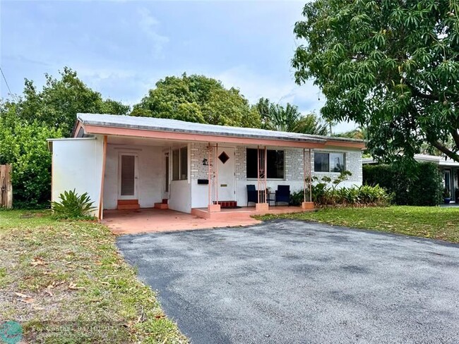 Photo - 311 NE 48th Ct Casa