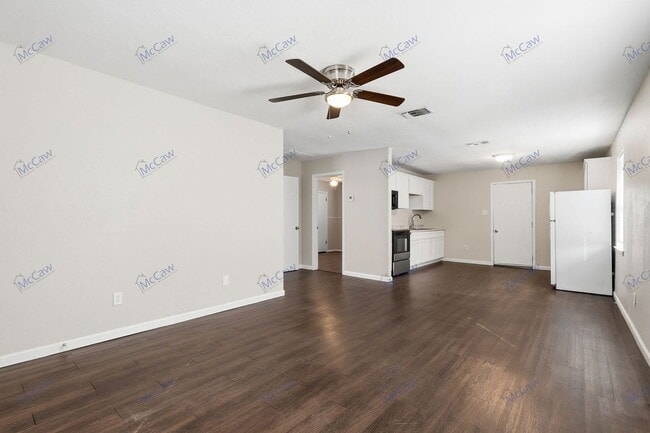 Photo - 217 Joyce St Unidad B