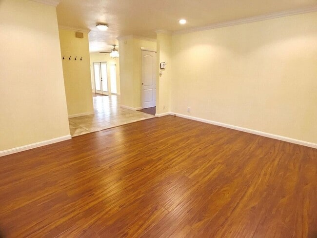 Photo - 2803 Dowe Ave