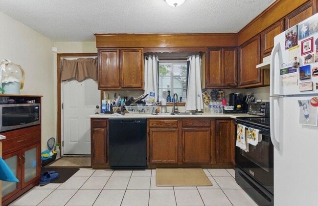 Photo - 84 Cherrelyn St Unit 84