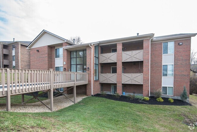 Building Photo - Spacious Two-Bedroom Fully-Updated with Ba... Unit The Incline at Fort Mitchell Rental