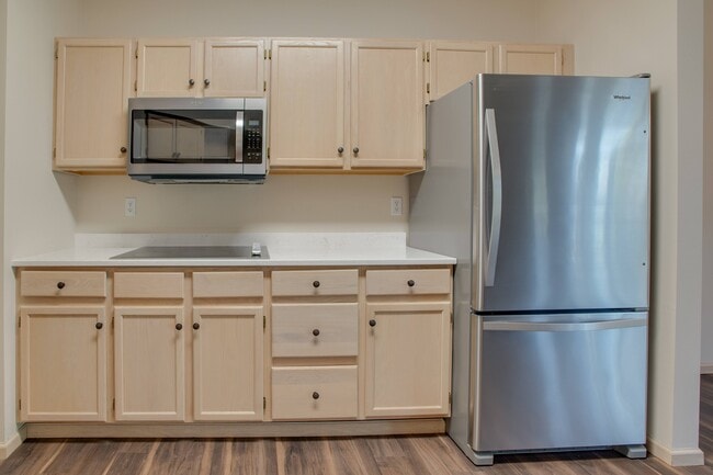 Photo - Eighth Street Manor