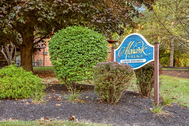 Photo - Mohawk Village