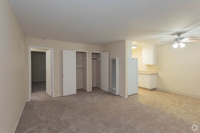1BR - 1BA - 600SF