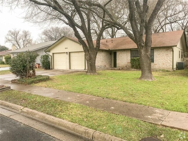 Building Photo - 10511 Robinwood Cir Rental