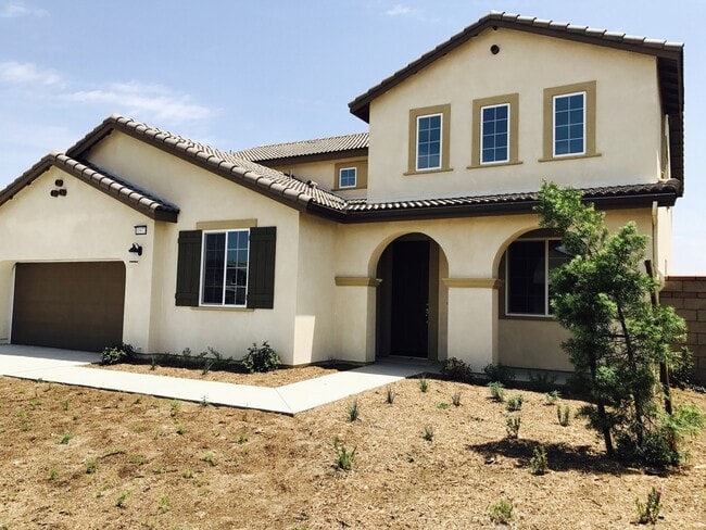 Building Photo - Upgraded Brand new 5 bed home in RiverBend community with spectacular view, Eastvale schools