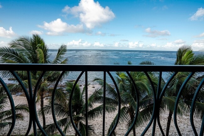 Photo - BEACH FRONT 2/2/1pkg, furnished condo on Waialua's O'ahu's North Shore