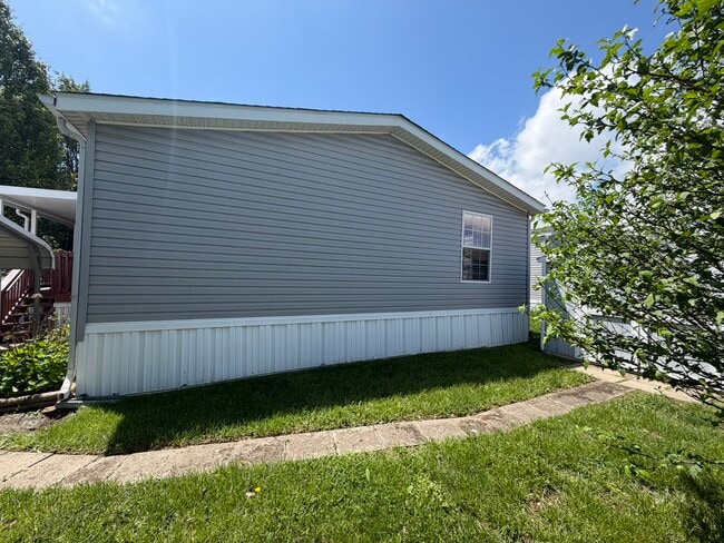 Photo - 2102 Bradford St
