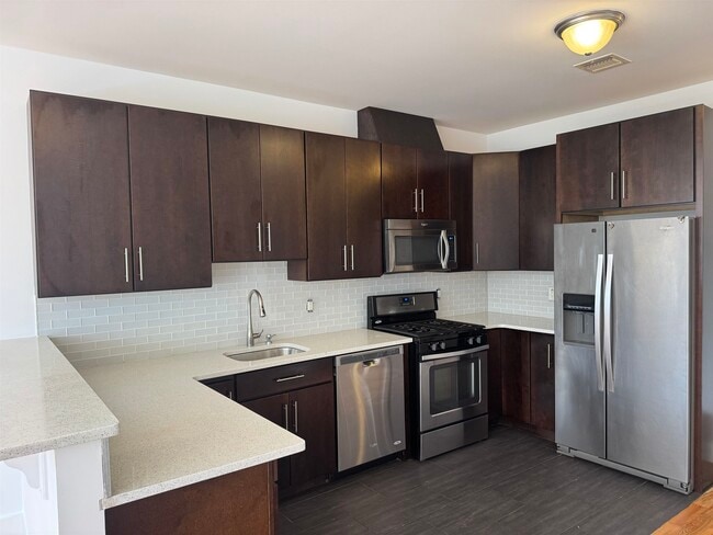 5113 Bergenline Ave