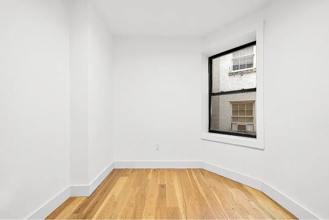 Photo - 223 E 96th St Unit 2A