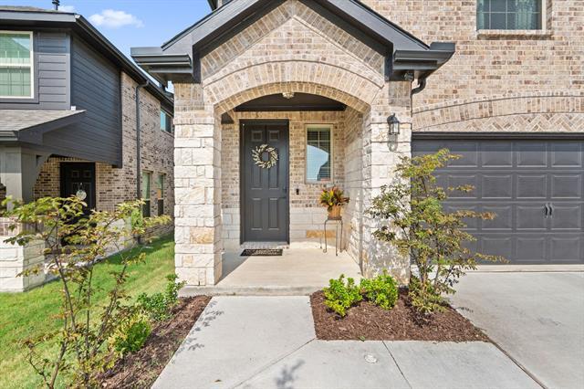 Photo - 1432 Martingale Ln