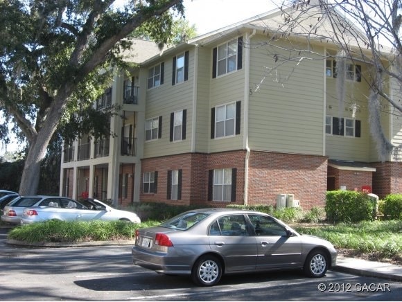 Photo - 2360 SW Archer Rd Unidad 703