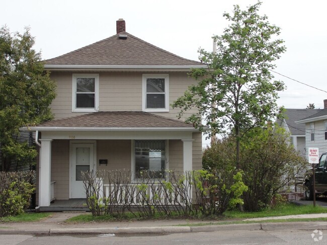 Building Photo - Duluth, MN - 3 bedroom - 1 bathroom - Sing... Rental