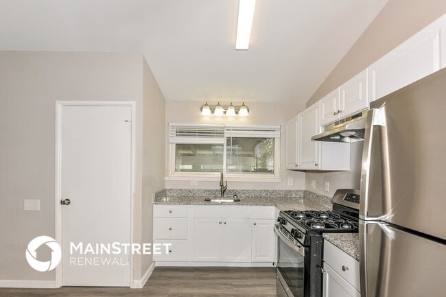 Photo - 1545 Swan Dr