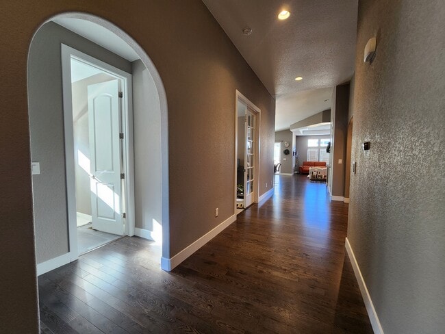 Photo - 10043 Hannaway Dr