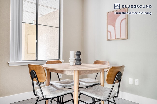 Photo - 2201 Bridgepointe Pkwy Unit FL2-ID713