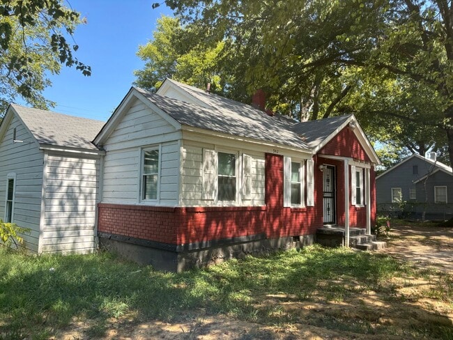 942 Frayser Cir